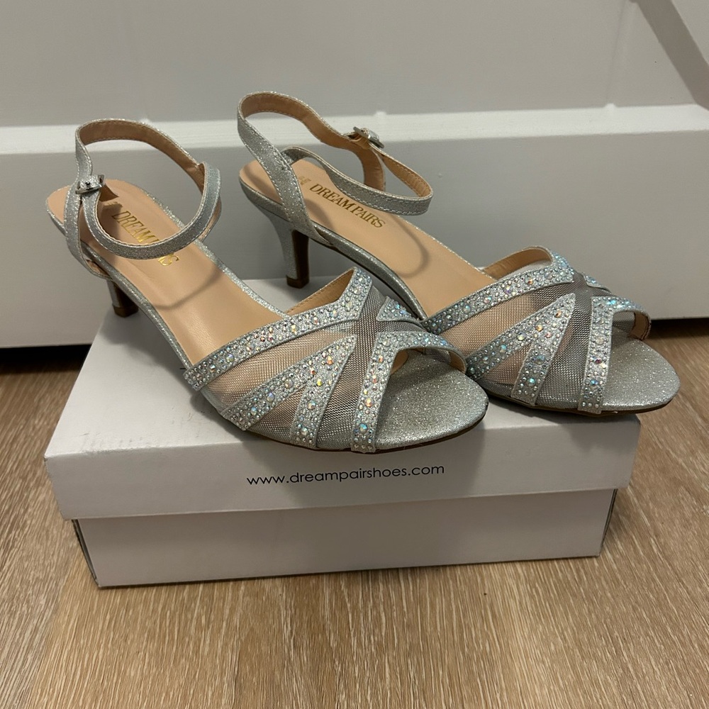 Dream Pairs Nina Low Pump Sandal